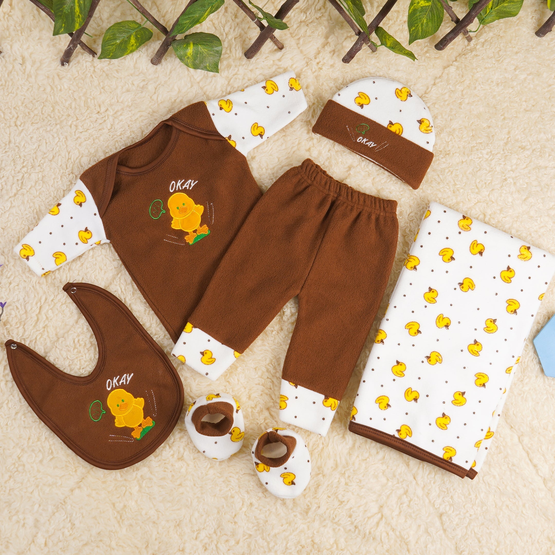 Newborn Baby 7Pcs Fleece Gift Set Chicks Brown - Sunshine